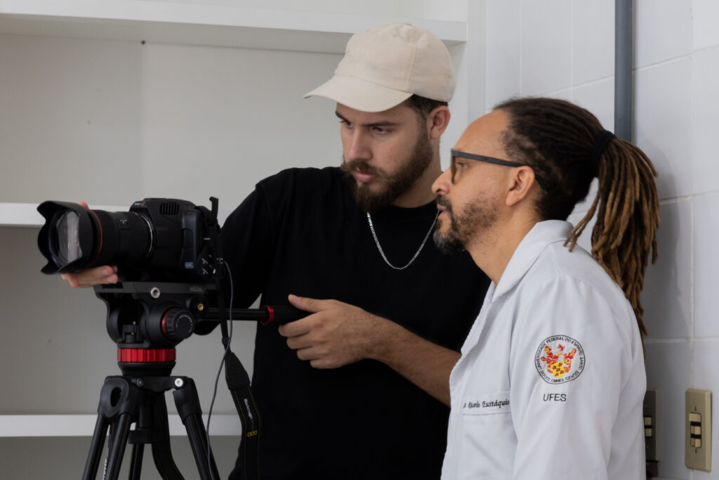 Equipe Audiovisual LDI grava curso de Anatomia Odontológica em laboratório